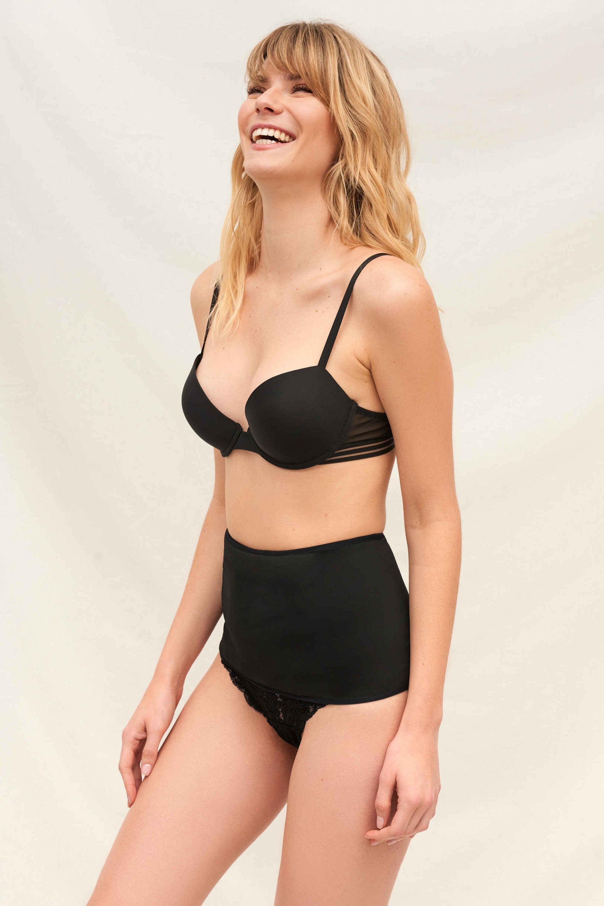 SIIL Ostomy Wrap BASIC – Discreet Ostomy Wrap for Daily Support (Black & Beige)